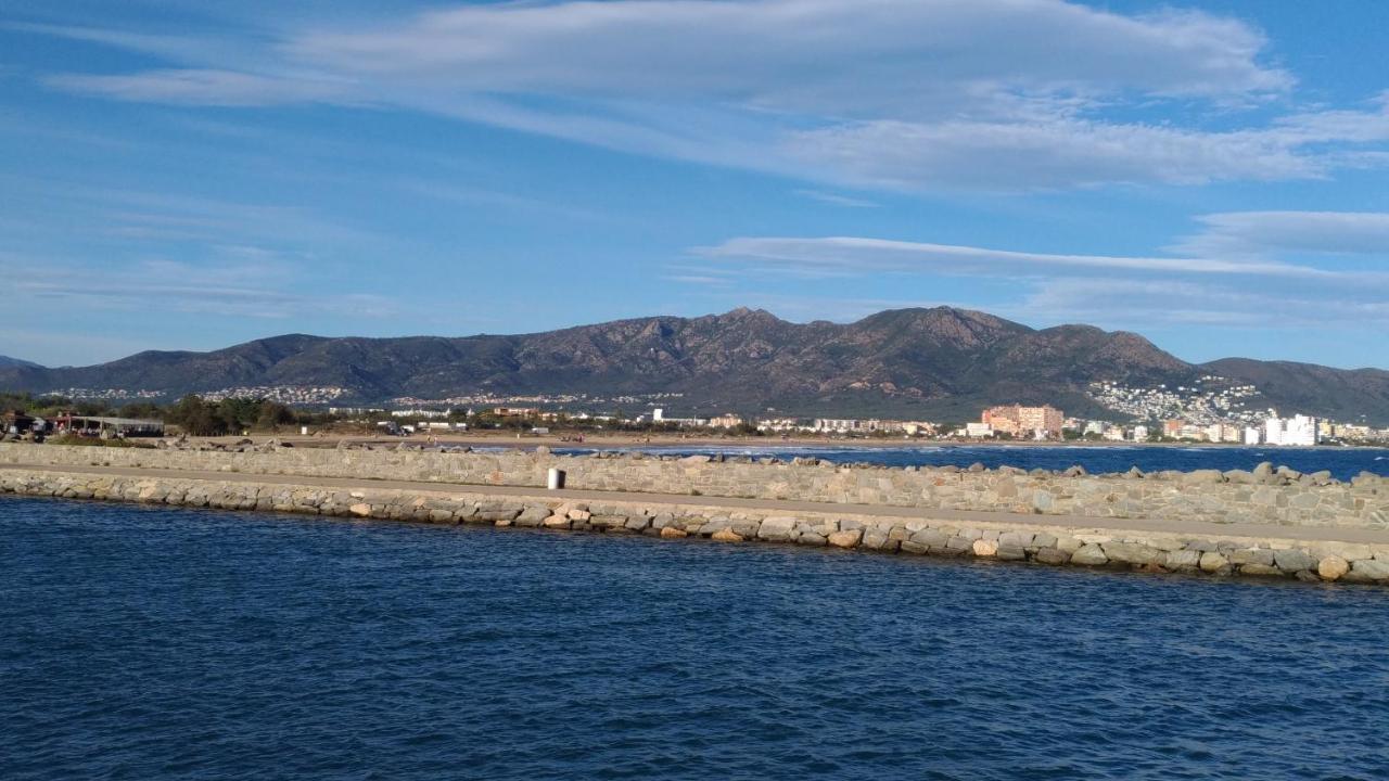 Brisa De Mar Lägenhet Empuriabrava Exteriör bild