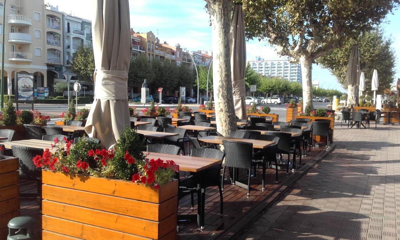 Brisa De Mar Lägenhet Empuriabrava Exteriör bild